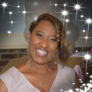 Meet your Posher, Delicia